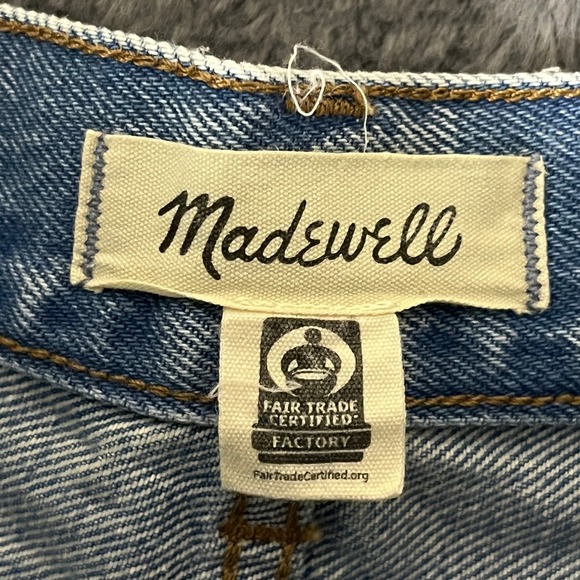Madewell The Low Rise Boyfriend Short Denim Distressed Frayed Hem Size 24 - Picture 3 of 11